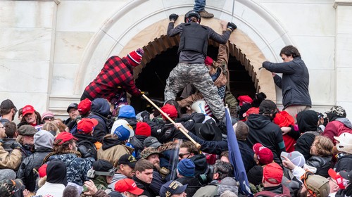 https://www.vice.com/en/article/88av7p/polices-failure-to-control-the-pro-trump-mob-at-the-capitol-was-a-blatant-display-of-white-privilege