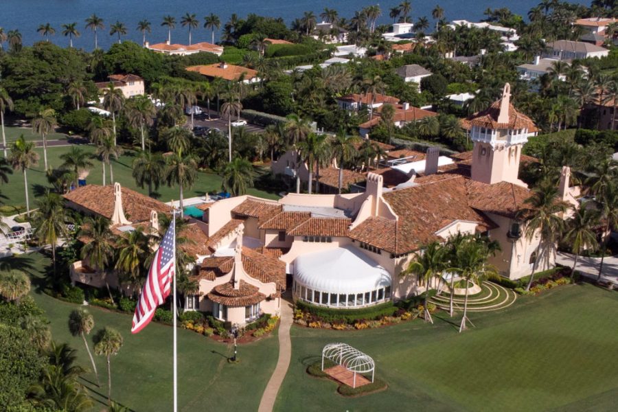 Una vista aérea de la casa Mar-a-Lago del expresidente estadounidense Donald Trump en Palm Beach 15 de Agosto del 2022. REUTERS/Marco Bello/File Photo