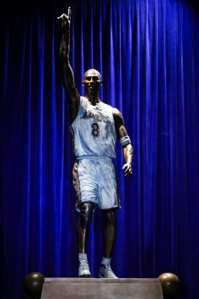 The new Kobe Bryant statue commemorating that historic night